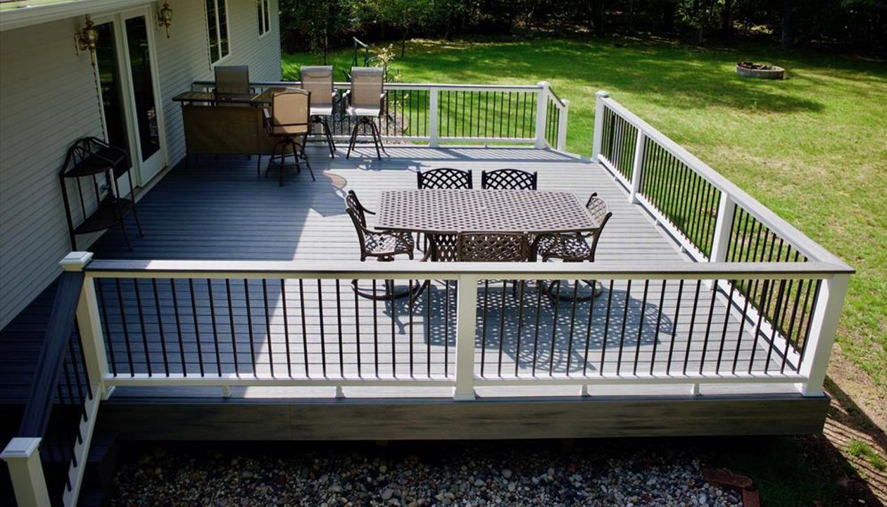 Custom deck builder in Northern MI.