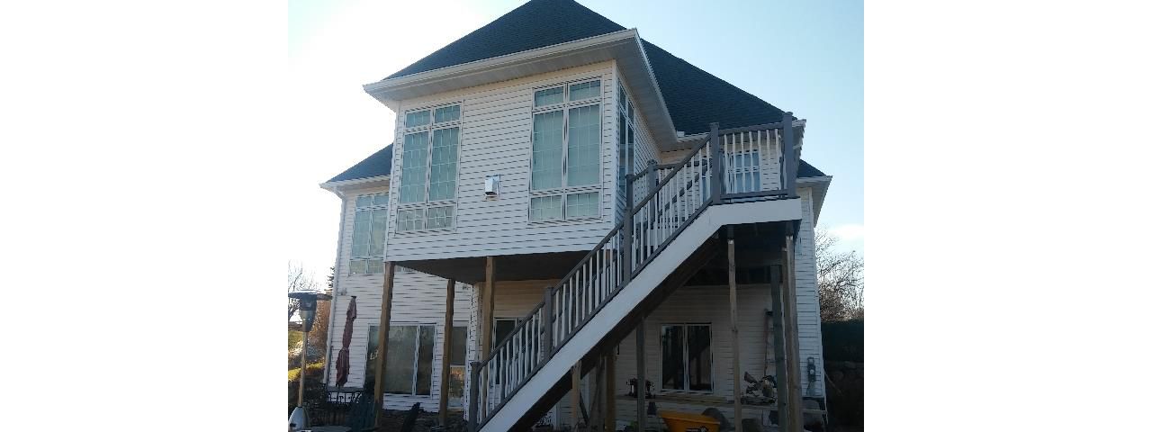 New 4 season porch with trex deck