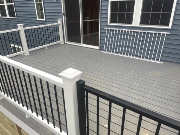 Trex Pebble Grey with Trex Rail and Gate - Central Virginia