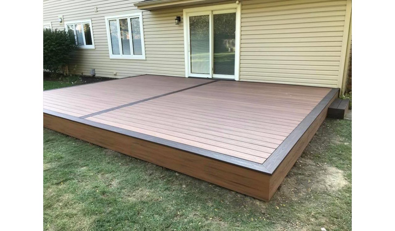 Beautiful Trex Spiced Rum deck with Vintage Lantern border
