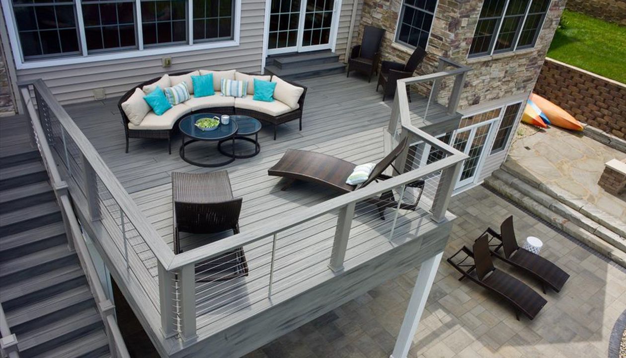 Trex Transcend Island Mist decking