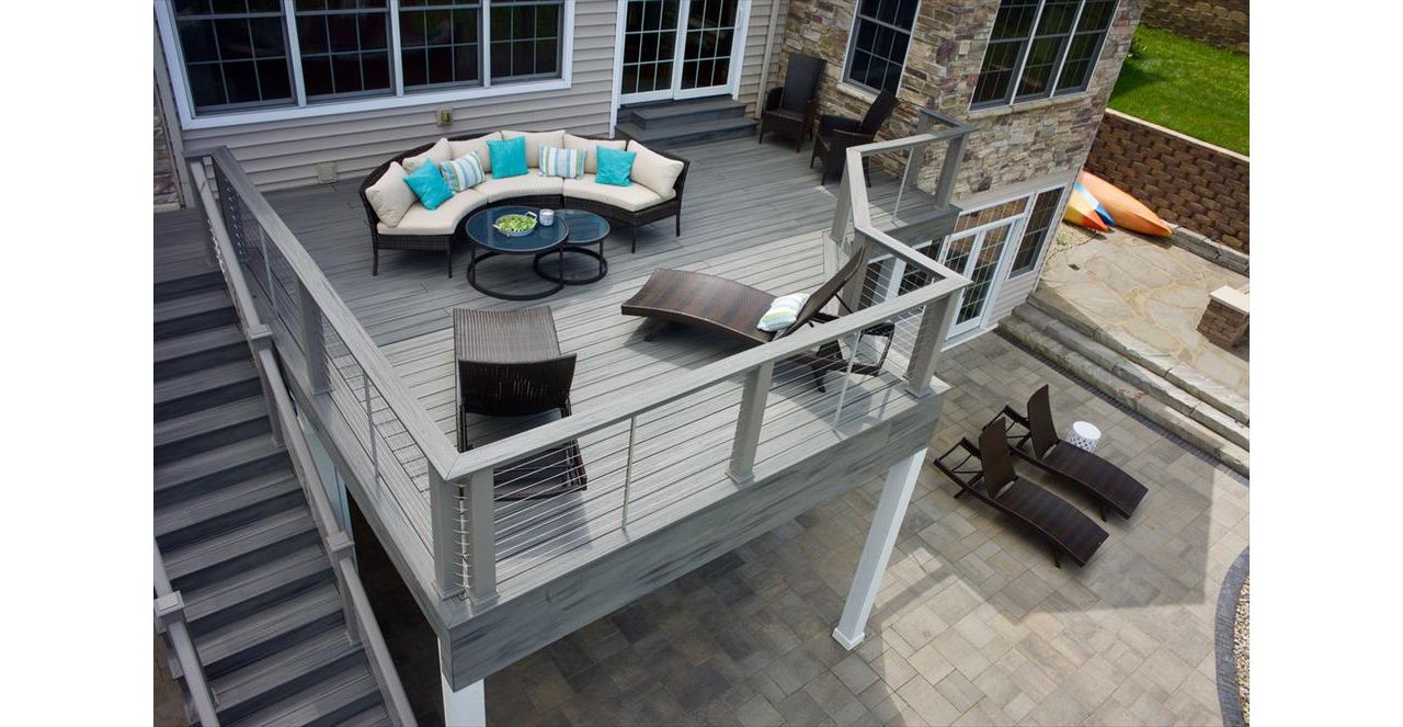 Trex Transcend Island Mist decking