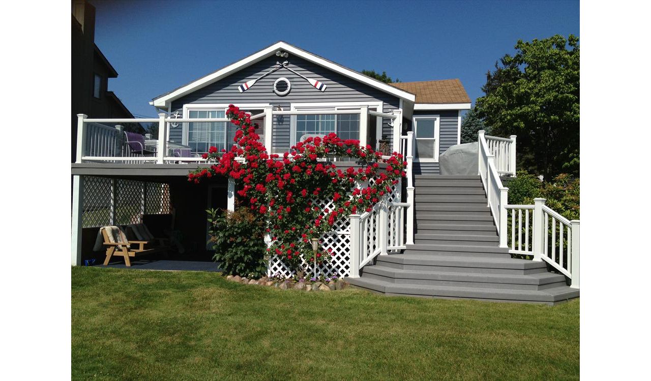 Deck Builders in Waterford, Michigan