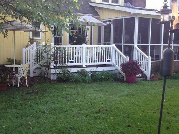 Great Trex deck in New Bern, NC extends living space
