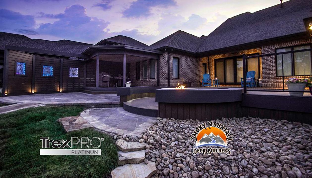 amazing trex privacy with etched glass panels