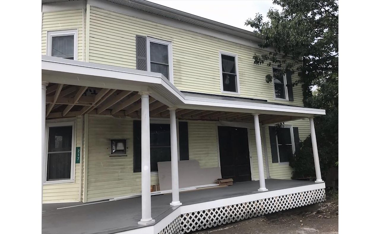 Custom Front Porch with Trex