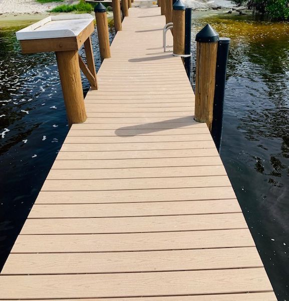 Rope Swing Dock located in Tequesta, FL