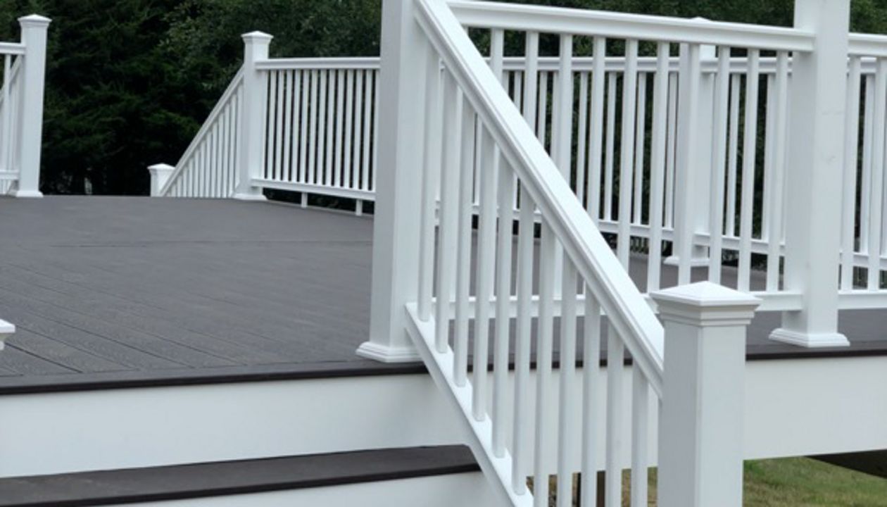 Narragansett Deck -Trex Select Woodland Brown