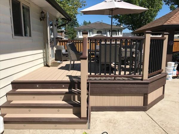 Trex Transcends Composite Deck with Trex Railing in Surrey Lower Mainland