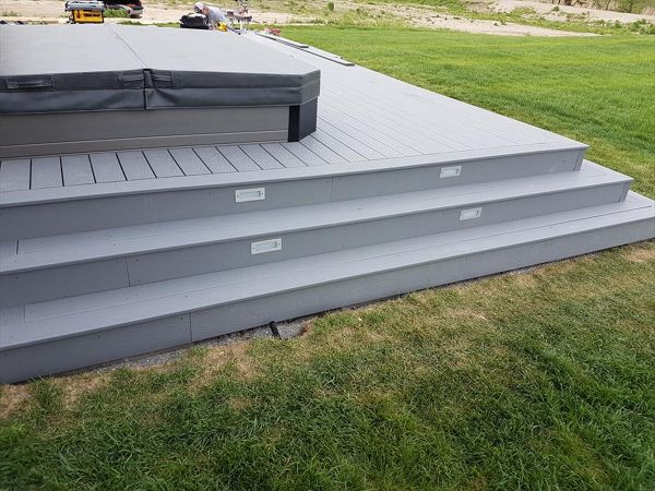 Trex Select Pebble Grey Composite Deck: Barrie, Orillia, Essa, Mulmur, Innisfil, Collingwood
