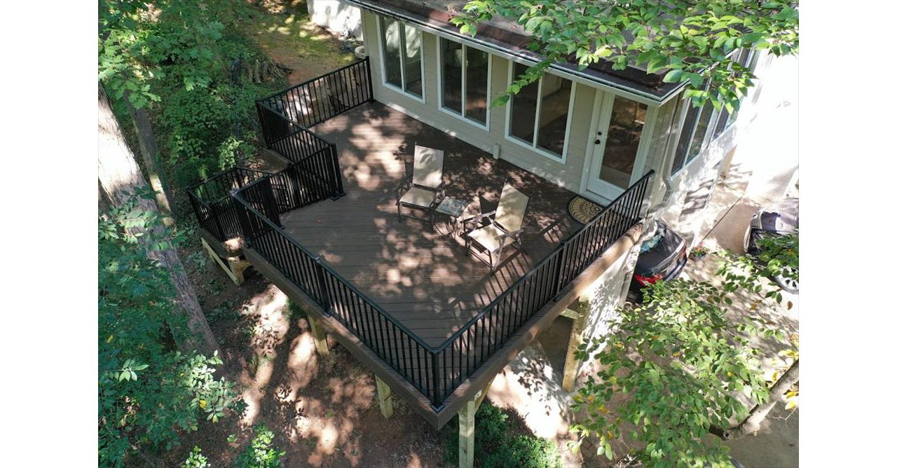 Wonderful second story deck to enjoy in the shade with the beautiful Spiced Rum Trex.