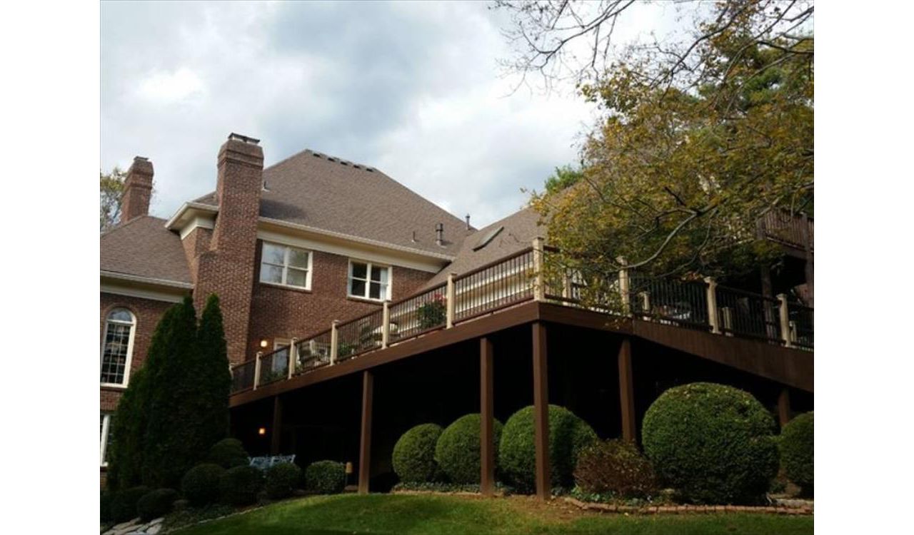 Trex Transcend decking, Trex Transcend railing - Louisville