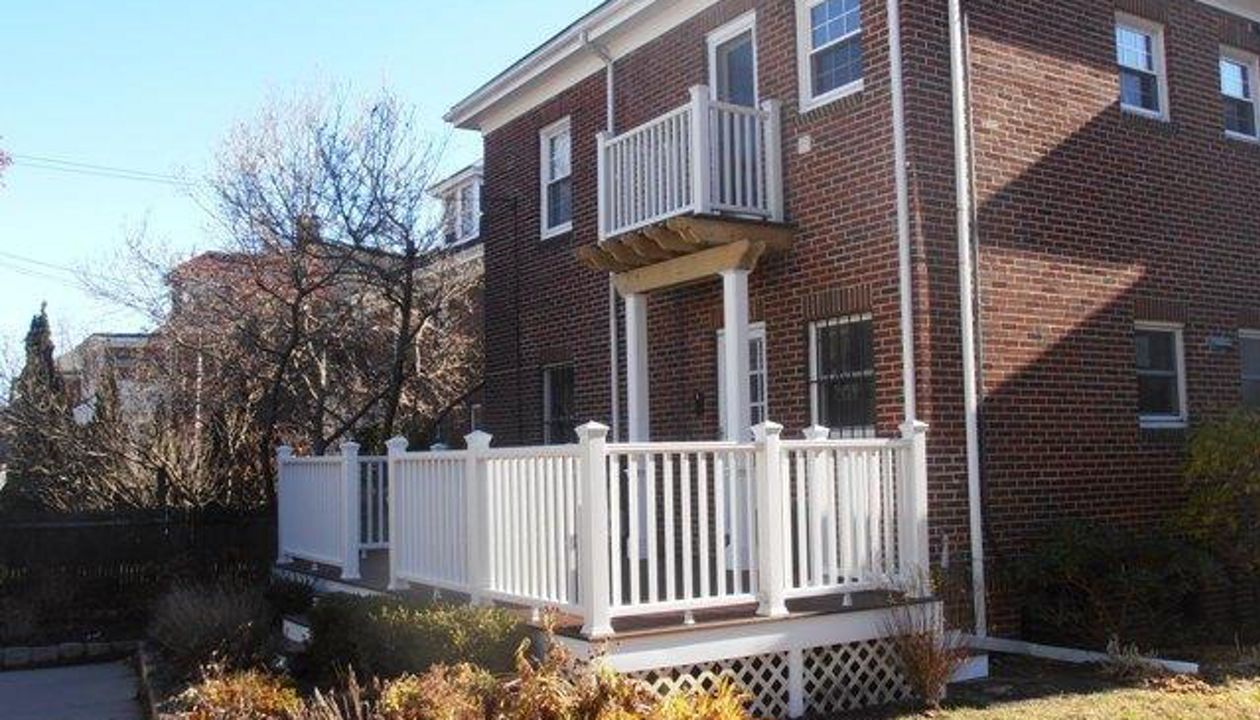 Transcend Deck & Railing with Romeo and Juliet Porch