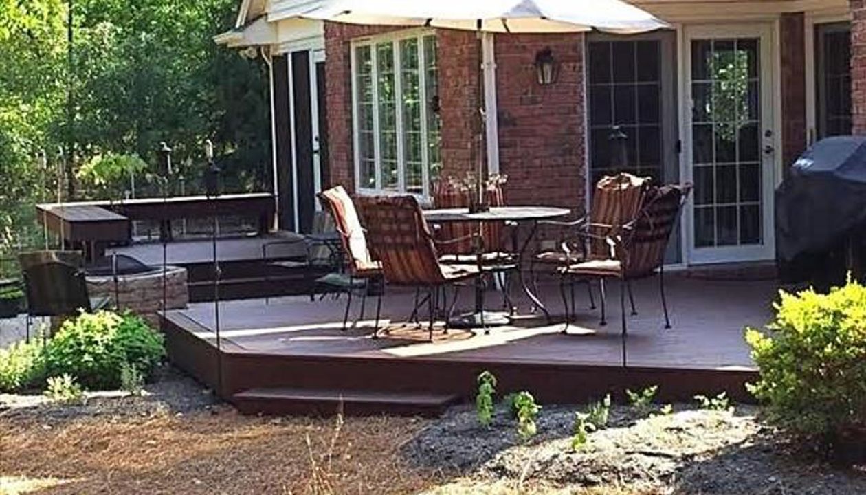 Trex Transcend deck in Pinehurst