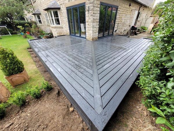 TREX Enhance Naturals Calm Water Decking with inset built in planters completed in Boston Spa Leeds