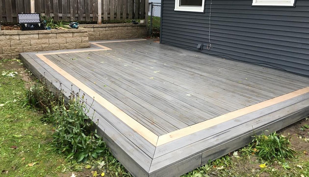 Island Mist Triple Picture Frame Border