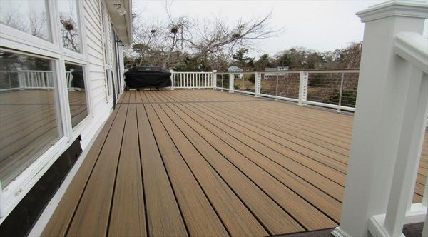 Trex Transcend Tropicals Havana Gold and perimeter Trex Earth Tones Vintage Lantern