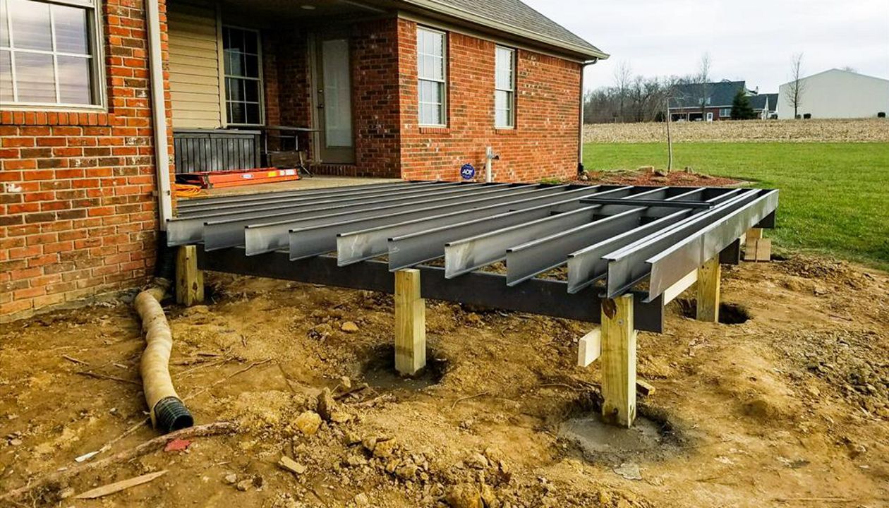Trex Elevations steel deck framing