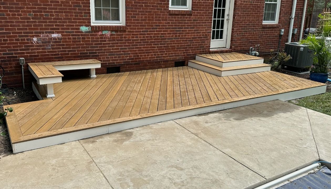 Trex Transcend Havana Gold ground level deck