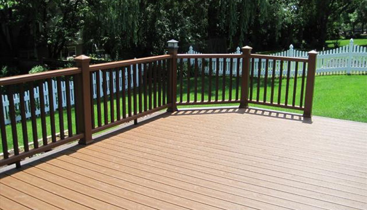 Transcend Tree House Railings with Transcends Decking
