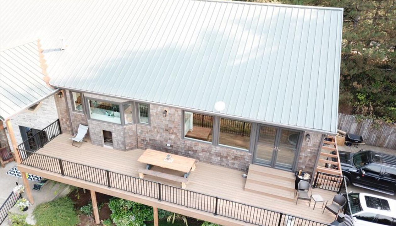 Dundee, OR Trex Deck