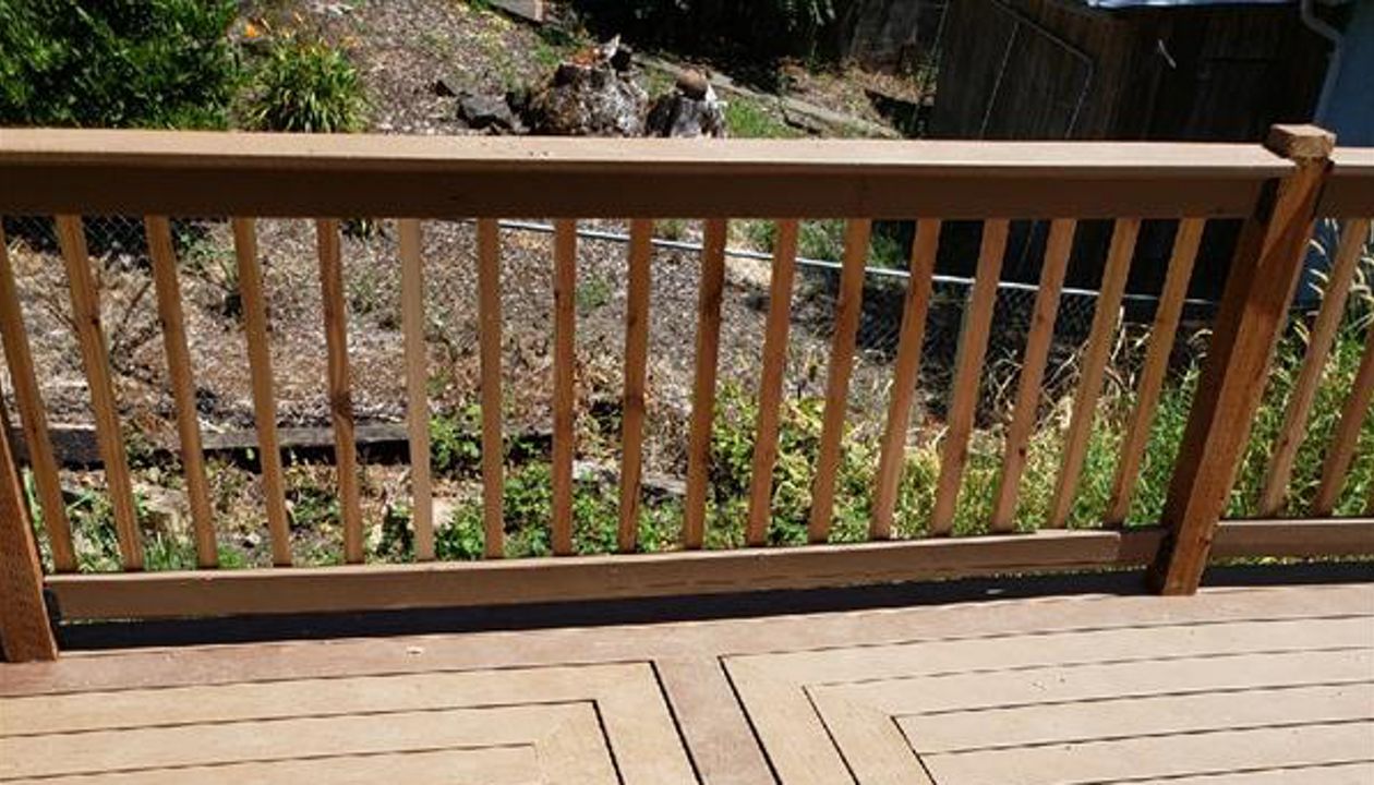 Unique breaker board in Trex Enhance