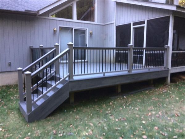 Trex Transcend deck and rail in Split Rock PA. Island Mist Deck and Gravel Path Railings
