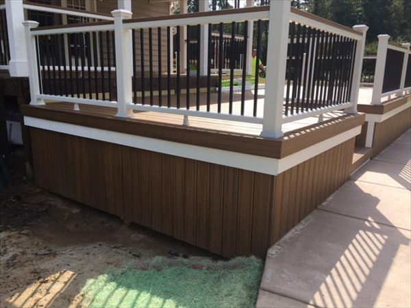 Incredible Trex Transcend Havana Gold deck with Transcend Classic White rails in Lillington, NC