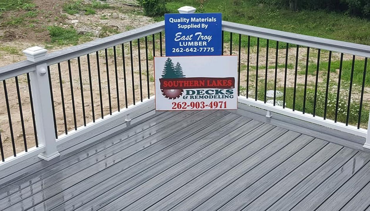 Trex attached house deck - View 2