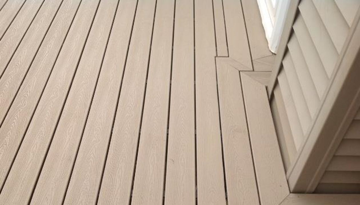 Double picture frame detail on deck surface install