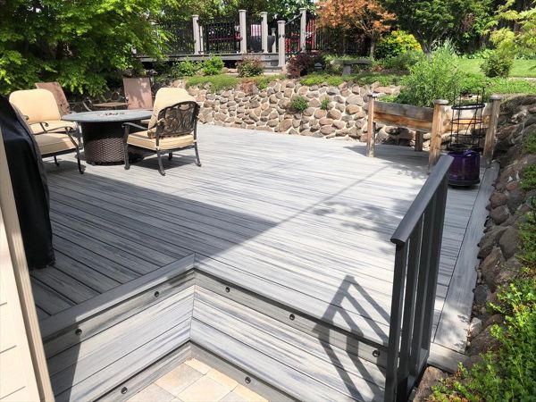 Transcends Decking: Island Mist