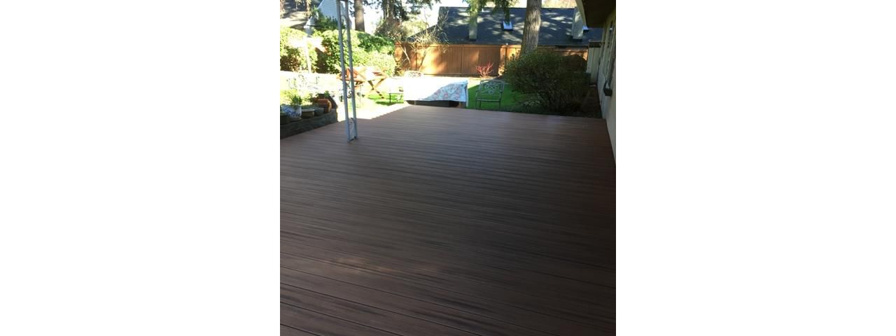 Trex Tiki Torch decking