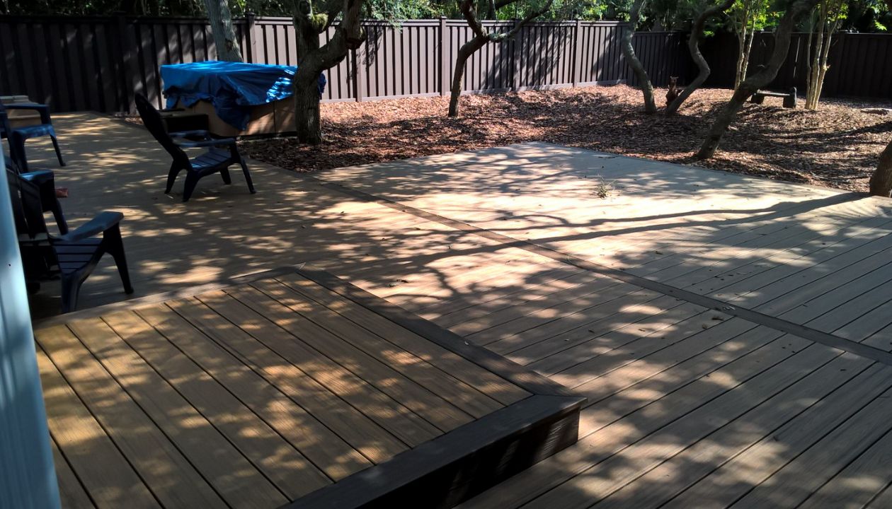 Trex Transcend Havana Gold deck