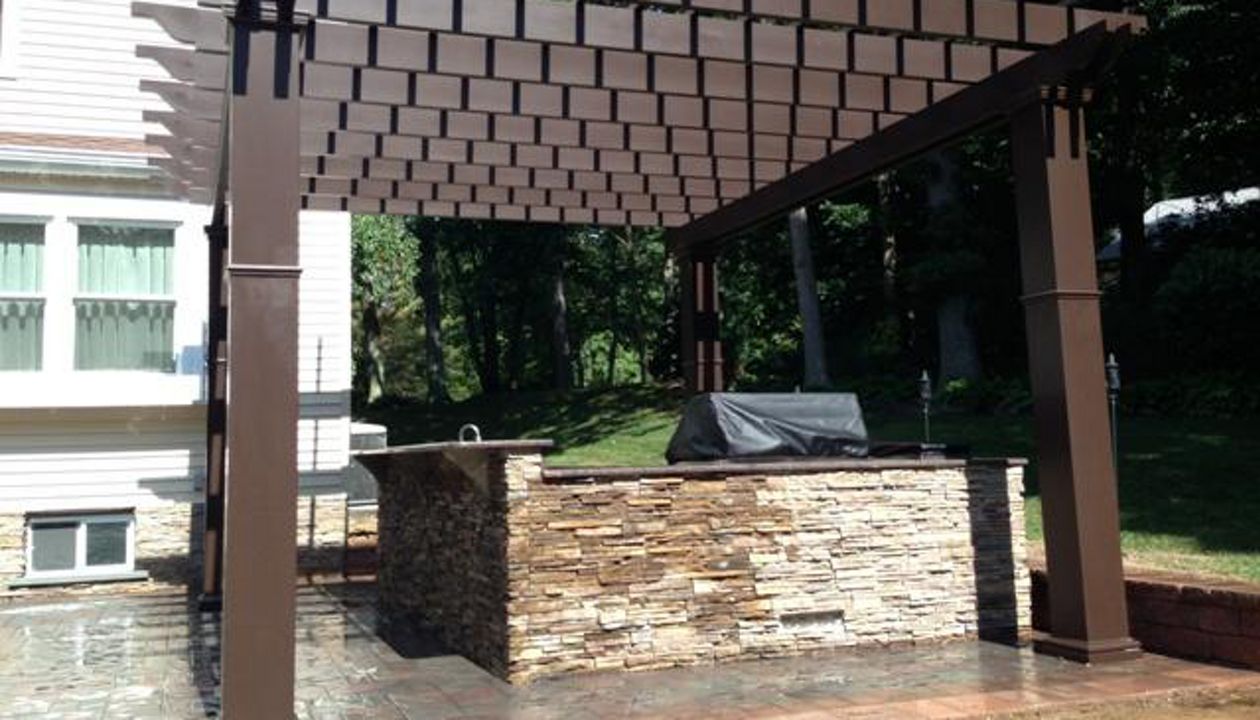 Smithtown Deck Patio and Pergola