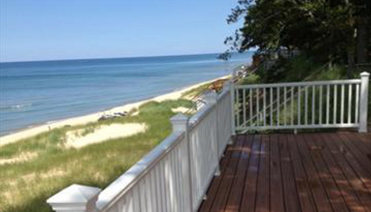 Trex Transcend - Tiki Torch w/ Spiced Rum border