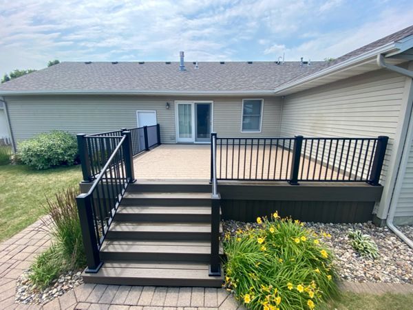 Lineage Carmel Main w/ Coastal Bluff fascia & stairs