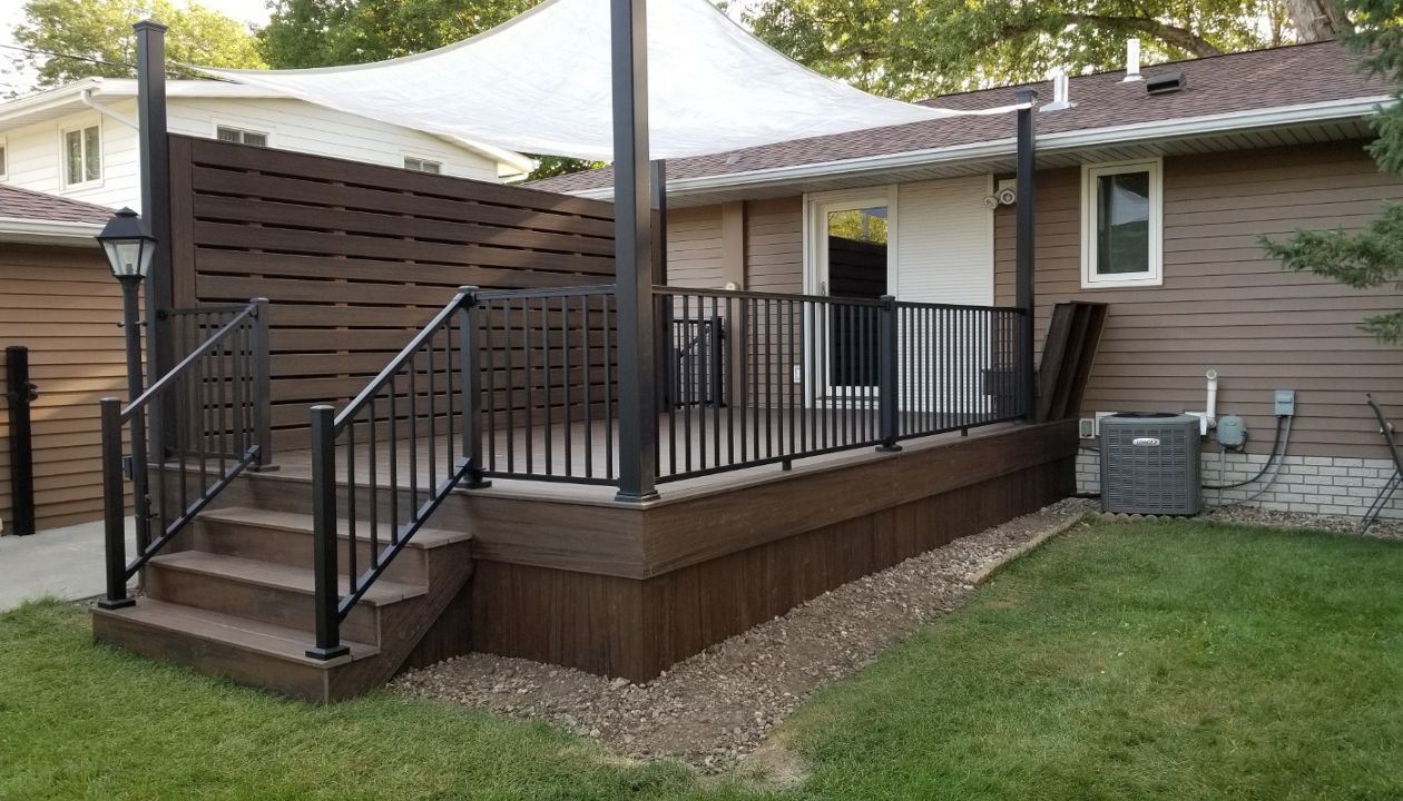 Transcend Spiced Rum Decking, Black Signature Rails, Rochester MN