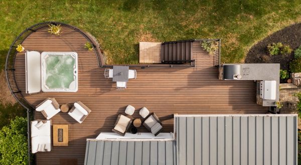 Trex Deck with a curved corner in Morristown, NJ