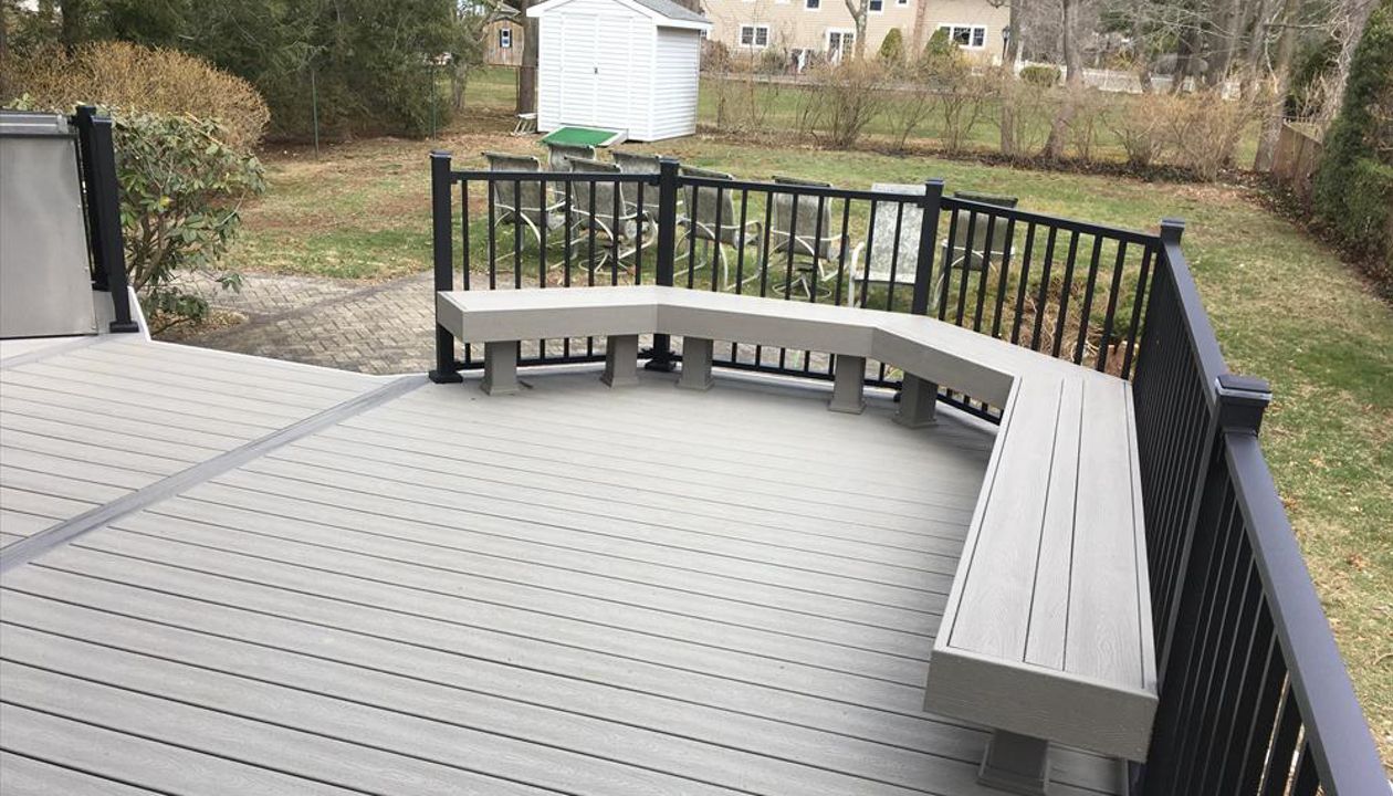 Island Mist with black Signature rails