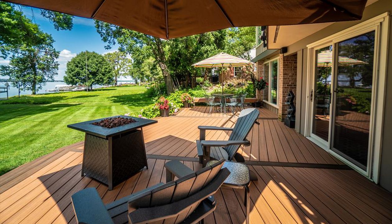 A lake side view usually means annual maintenance on your deck. With Trex Transcend, maintaining your deck means sitting in your chair and reading a book while enjoying the great outdoors.