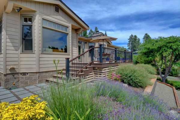 Transend rail with black round balusters and posts, Vintage Lantern rails