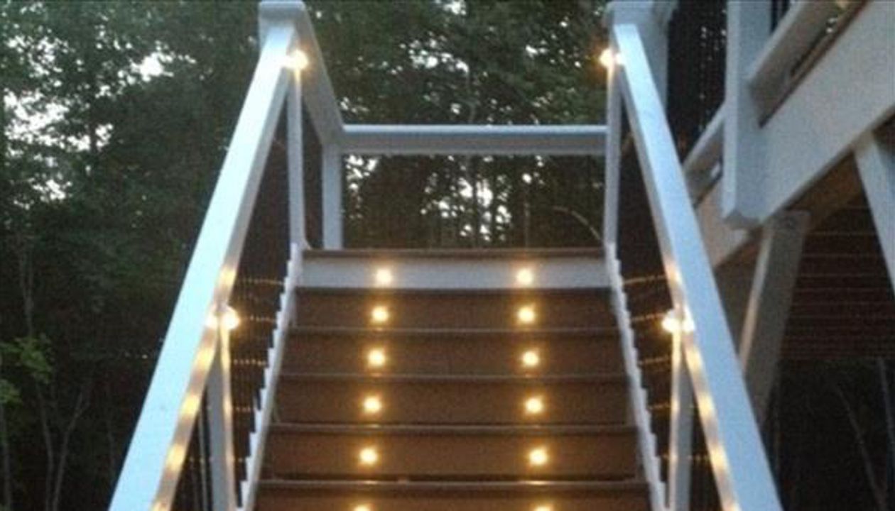 Trex Transcend decking with Trex riser lights in Wake Forest, NC light your way whatever time of day.