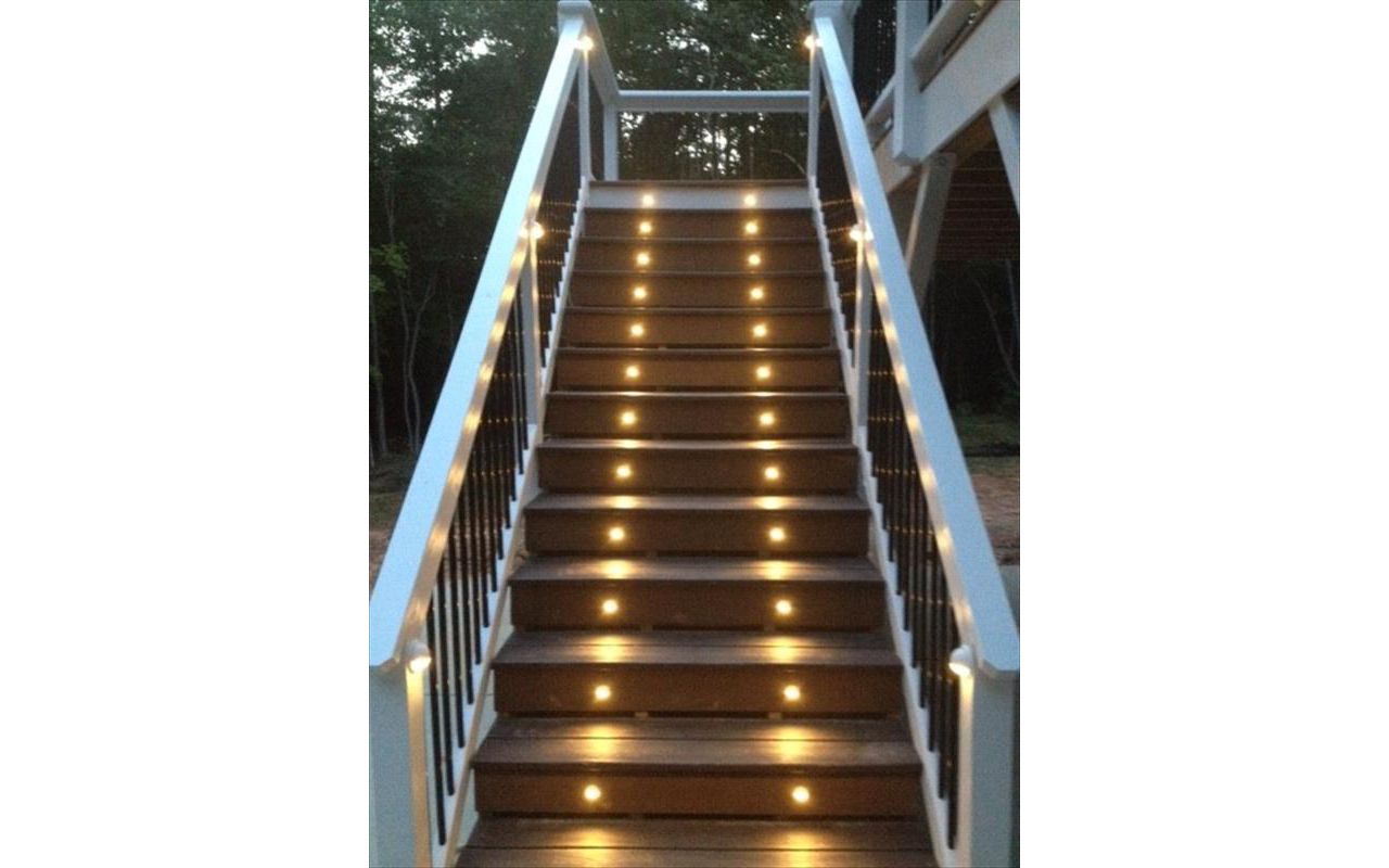 Trex Transcend decking with Trex riser lights in Wake Forest, NC light your way whatever time of day.