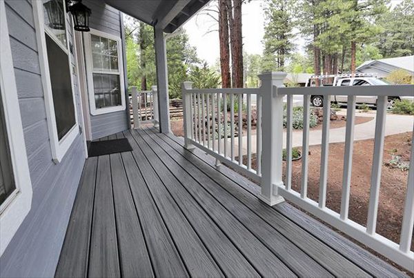 Trex Premium Tropical color with Trex Select white Handrail
