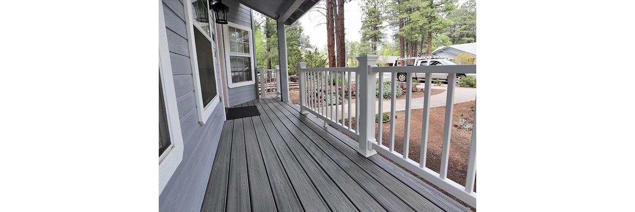 Trex Premium Tropical color with Trex Select white Handrail