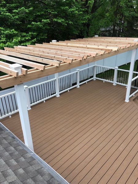 Trex/Enhance/Beach Dune/Composite Decking with Trex Enhance Railing (black and white) and Trex Composite Post Sleeves (White)