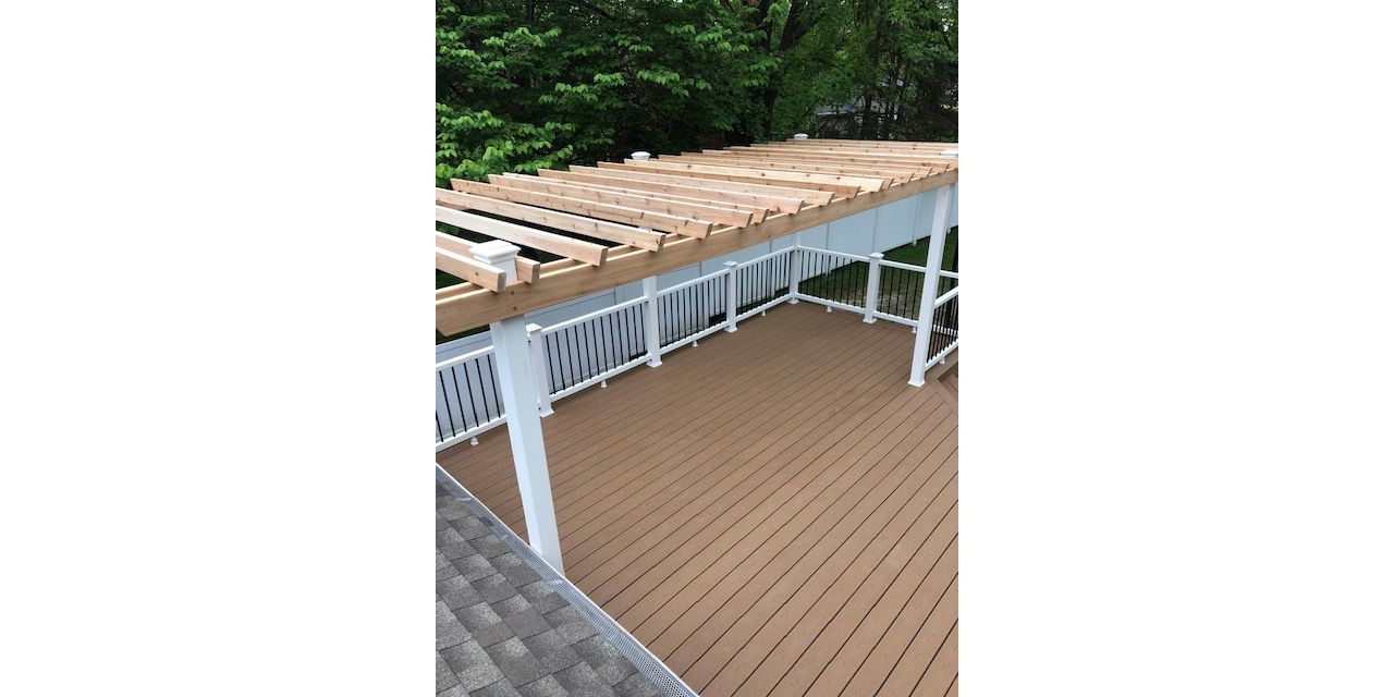 Trex/Enhance/Beach Dune/Composite Decking with Trex Enhance Railing (black and white) and Trex Composite Post Sleeves (White)