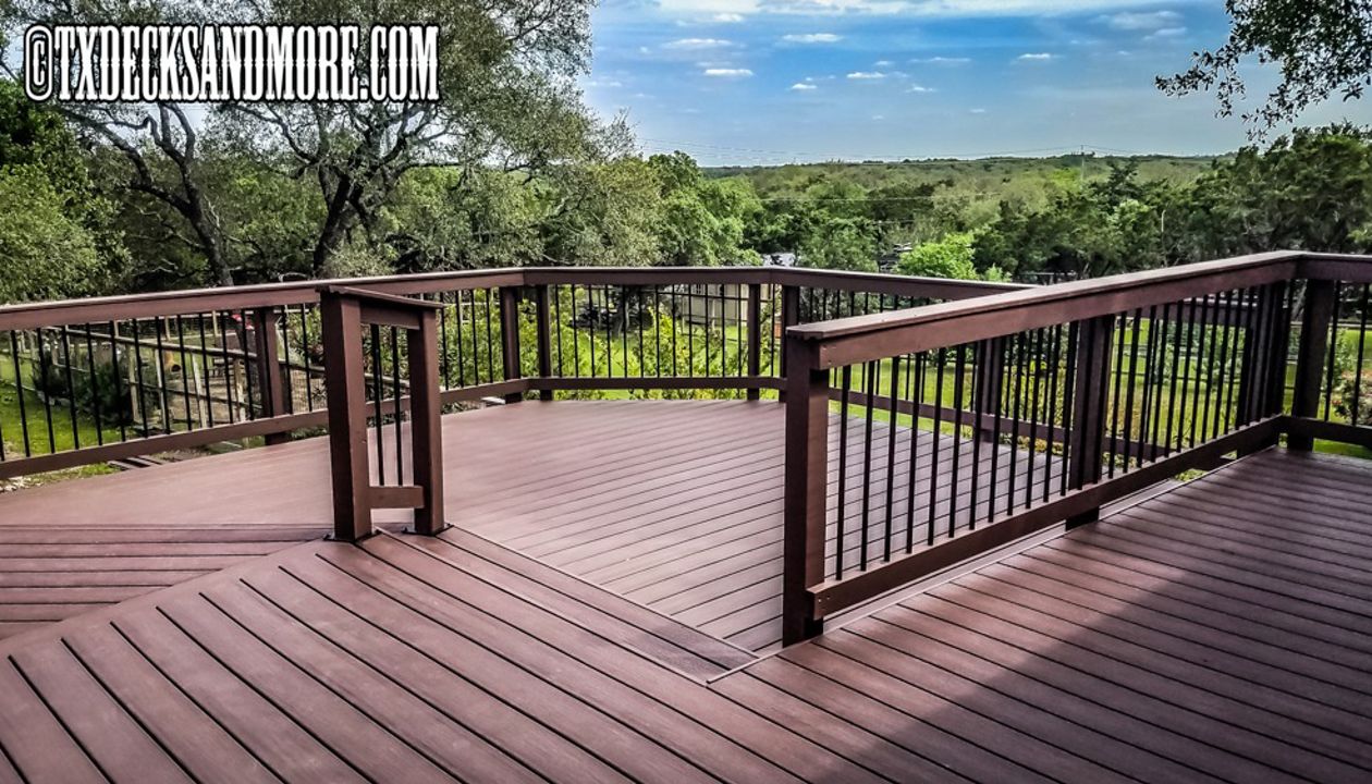 Helotes, TX - Multi-level