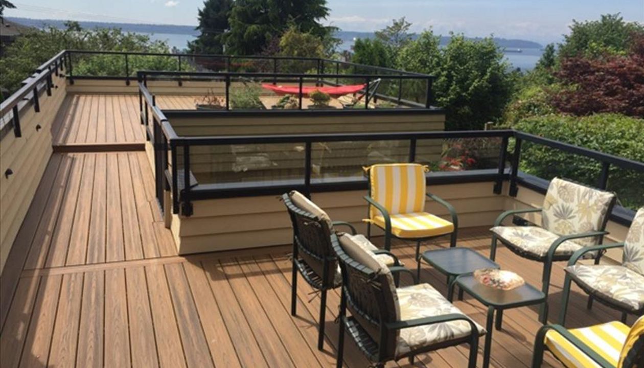 Trex composite deck. Rooftop deck Vancouver Lower Mainland