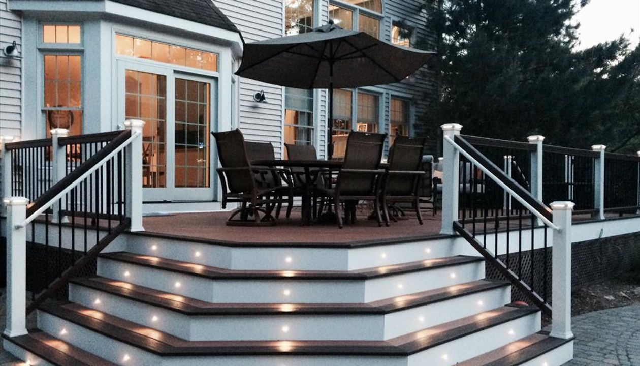 Tiki Torch with Vintage Lantern Border